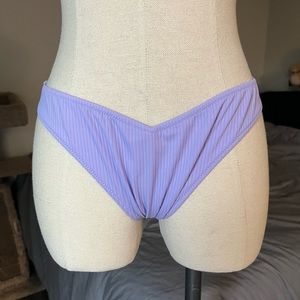 ribbed v shaped full coverage bikini bottom